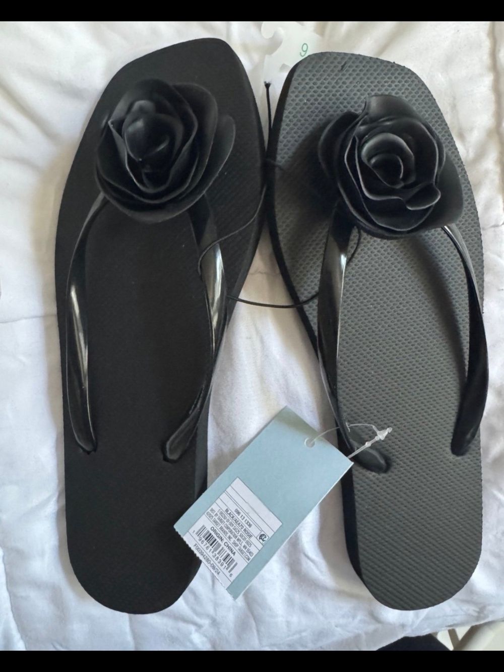 Women's Rosette Thong Flip Flop Sandals - Shade & Shore™ Black. Slip on Size 11